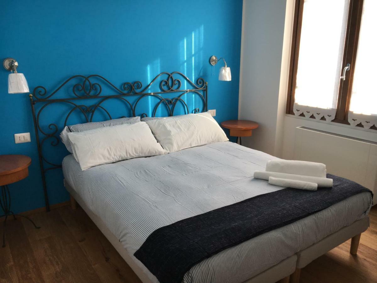 Elleboro Panzió Carugo Kültér fotó