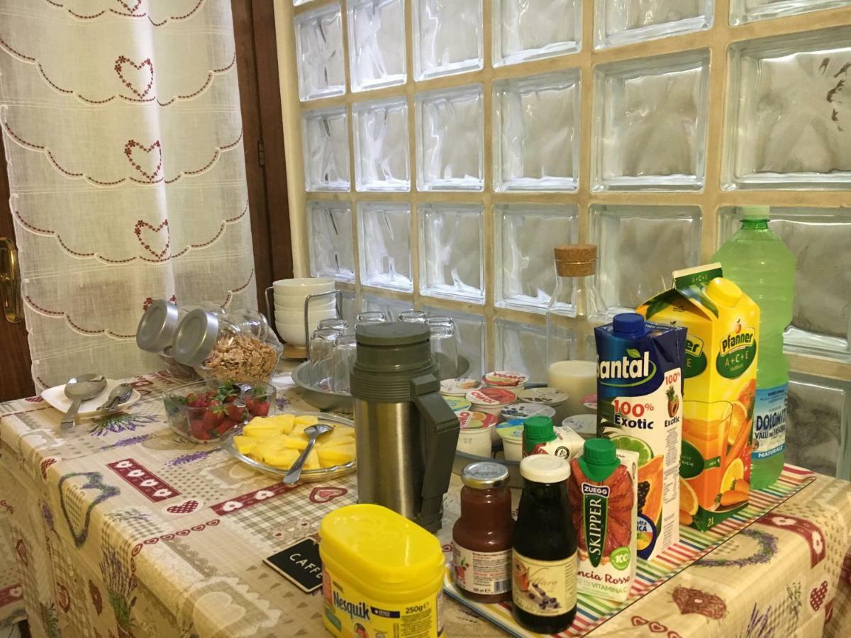 Elleboro Panzió Carugo Kültér fotó